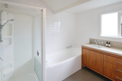 Photo of property in 1/127 Fendalton Road, Fendalton, Christchurch, 8014