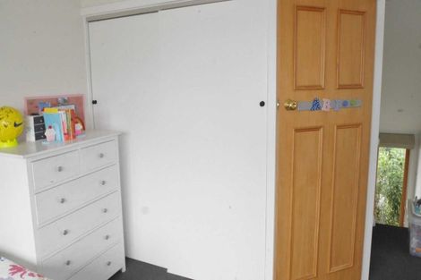 Photo of property in 22 Saint Andrews Square, Strowan, Christchurch, 8052