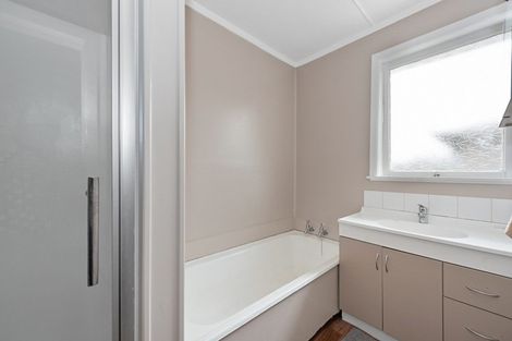 Photo of property in 20 Yvonne Street, Melville, Hamilton, 3206