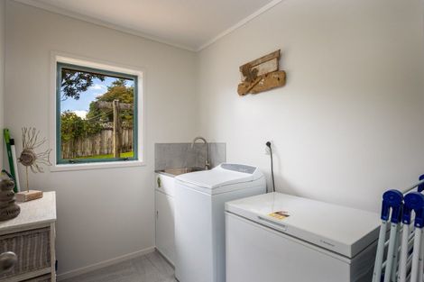 Photo of property in 22 Ashmore Drive, Frankleigh Park, New Plymouth, 4310