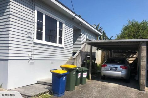 Photo of property in 1/53 Tramway Road, Beach Haven, Auckland, 0626