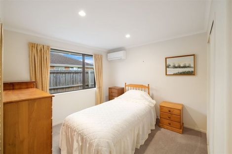 Photo of property in 29 Putake Drive, Parklands, Christchurch, 8083