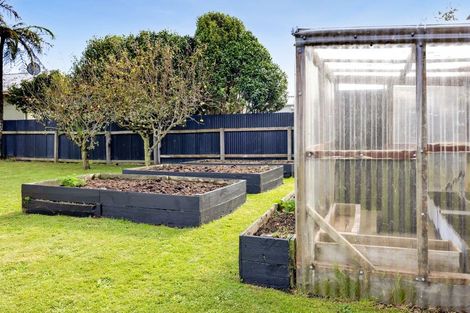 Photo of property in 230 South Road, Hawera, 4610