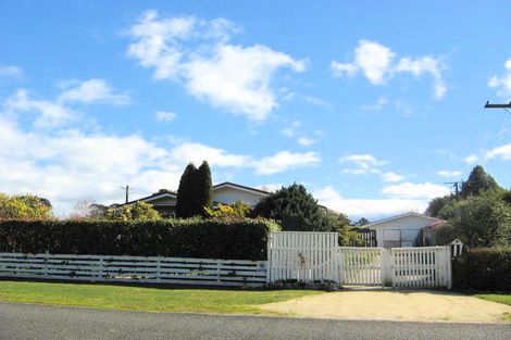 Photo of property in 7 Charlotte Street, Takapau, 4203
