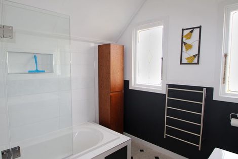 Photo of property in 51 Arun Street, South Hill, Oamaru, 9400