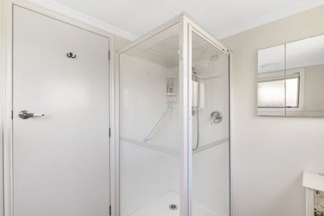 Photo of property in 38 Wairau Road, Oakura, 4314