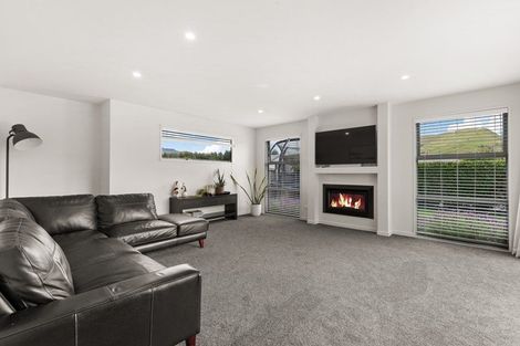 Photo of property in 22 Lochnagar Drive, Lake Hayes, Queenstown, 9304