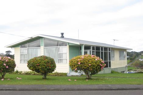 Photo of property in 4 Cowling Road, Hurdon, New Plymouth, 4310