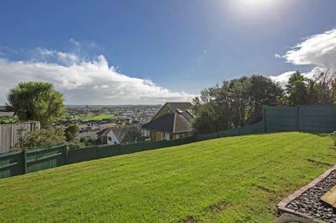 Photo of property in 38 Mccahill Views, Botany Downs, Auckland, 2010
