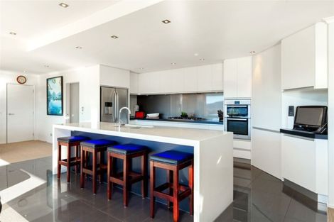 Photo of property in 26 Russell Street, Picton, 7220