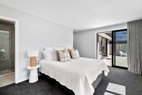 Photo of property in 30 Corriedale Road, Jacks Point, 9371