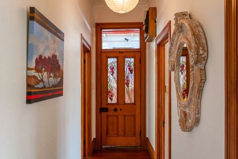 Photo of property in 5 Mcintyre Avenue, Mount Victoria, Wellington, 6011