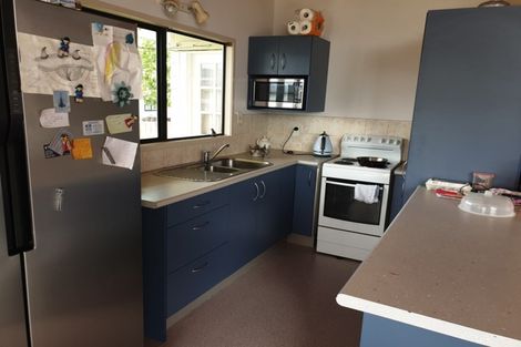 Photo of property in 20 Anglers Way, Wattle Downs, Auckland, 2102