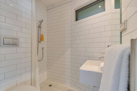 Photo of property in 44 Maida Vale Road, Roseneath, Wellington, 6011