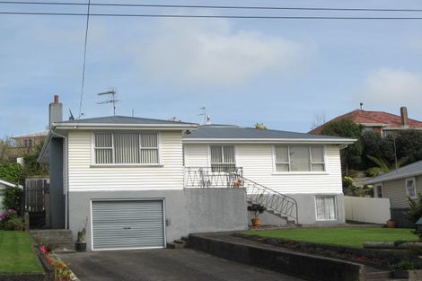 Photo of property in 69 Mould Street, Waitara, 4320