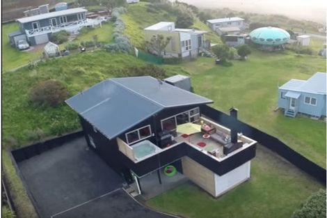 Photo of property in 8 Wainamu Road, Raglan, 3297