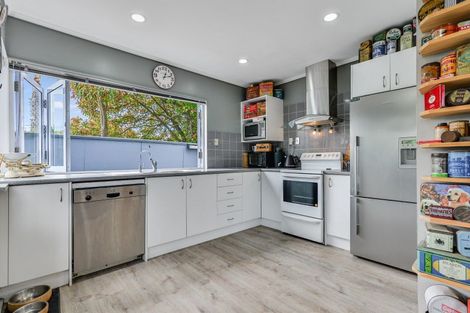 Photo of property in 200 Seddon Road, Maeroa, Hamilton, 3200