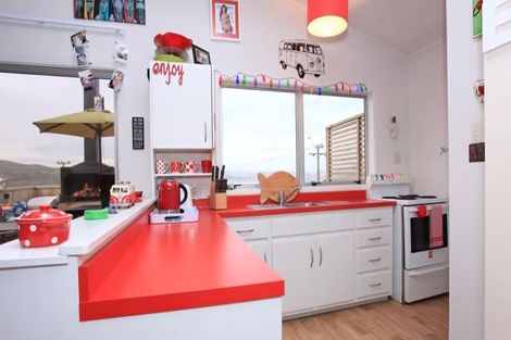 Photo of property in 8 Wainamu Road, Raglan, 3297