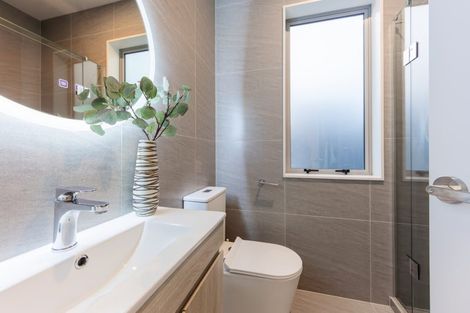 Photo of property in 37 Puwha Street, Massey, Auckland, 0614