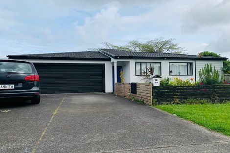 Photo of property in 30 Woodbank Drive, Glen Eden, Auckland, 0602