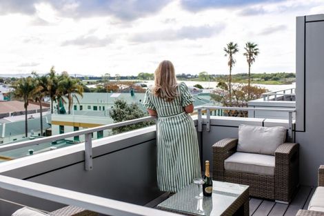 Photo of property in Quayside Apartments, 305/11 George Street, Whakatane, 3120