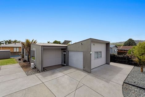 Photo of property in 22 Awatapu Drive, Whakatane, 3120