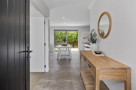 Photo of property in 7 Madeleine Place, Omokoroa, 3114