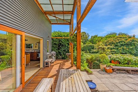 Photo of property in 25 Tennis Court Road, Raumati South, Paraparaumu, 5032