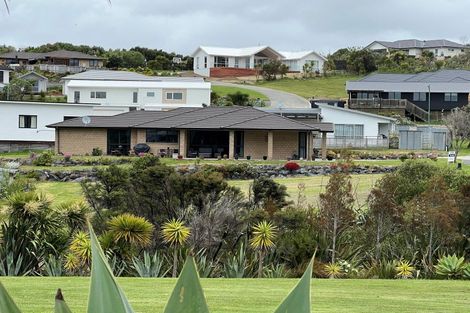 Photo of property in 11 Kahu Drive, Mangawhai, 0505