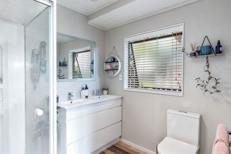 Photo of property in 31 Hadleigh Court, Paraparaumu, 5032