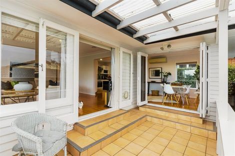 Photo of property in 2/46 Monarch Avenue, Hillcrest, Auckland, 0627