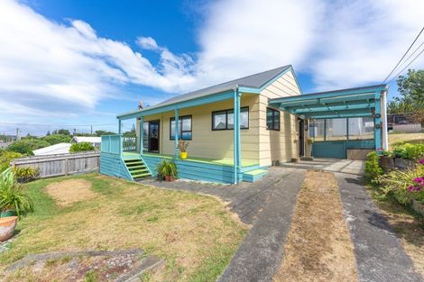 Photo of property in 17a Moana Street, Otaki Beach, Otaki, 5512