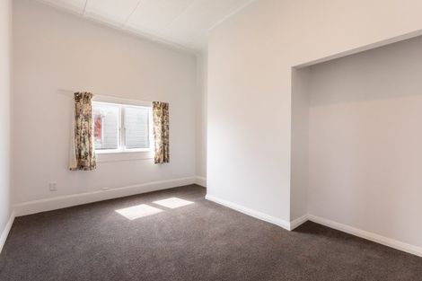 Photo of property in 42 Tennyson Street, Dannevirke, 4930