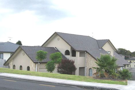 Photo of property in 66 Luckens Road, West Harbour, Auckland, 0618