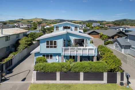 Photo of property in 608a Papamoa Beach Road, Papamoa Beach, Papamoa, 3118
