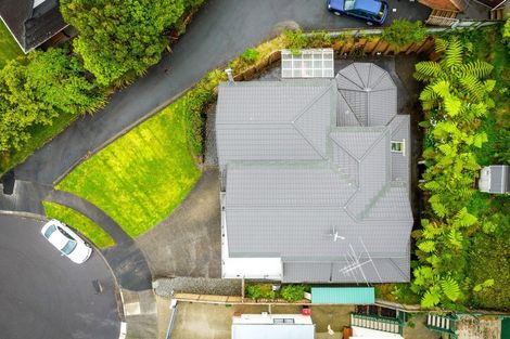 Photo of property in 8 Fernridge Way, Tirohanga, Lower Hutt, 5010