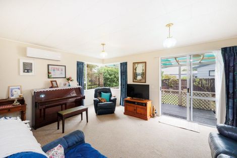 Photo of property in 24b Cargill Grove, Kelvin Grove, Palmerston North, 4414
