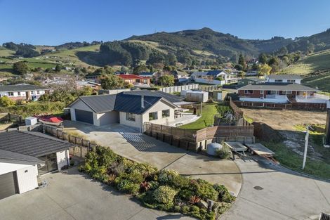 Photo of property in 18 Goddard Way, Sawyers Bay, Port Chalmers, 9023