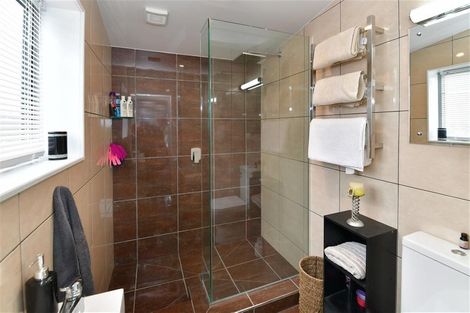 Photo of property in 51 Hawaiian Parade, Arkles Bay, Whangaparaoa, 0932