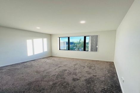 Photo of property in 10a Benton Place, Manurewa, Auckland, 2102
