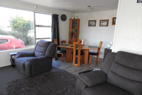 Photo of property in 6 Conifer Place, Te Puke, 3119