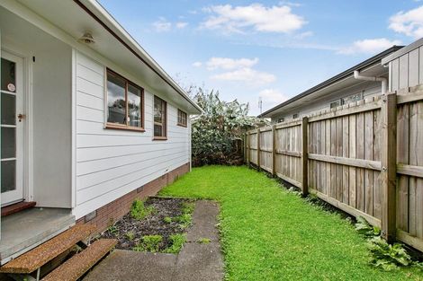 Photo of property in 2/1 Carter Place, Manurewa, Auckland, 2102