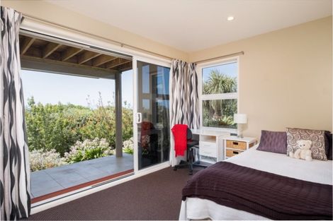 Photo of property in 30 Sirrah Street, Okitu, Gisborne, 4010