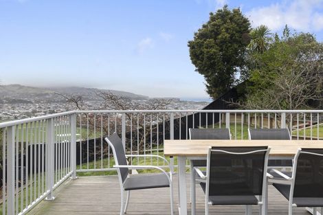 Photo of property in 75 Easther Crescent, Kew, Dunedin, 9012