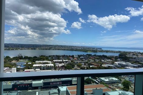 Photo of property in Sentinel Apartments, 2104/3 Northcroft Street, Takapuna, Auckland, 0622