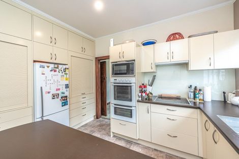Photo of property in 4 Kent Road, Saint Johns Hill, Whanganui, 4501