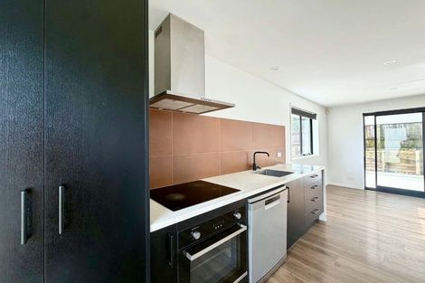Photo of property in 6 Banks Street, Marfell, New Plymouth, 4310