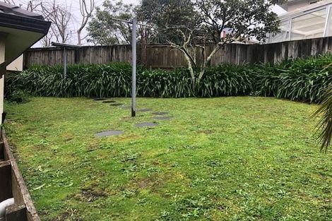 Photo of property in 19 Calypso Way, Unsworth Heights, Auckland, 0632