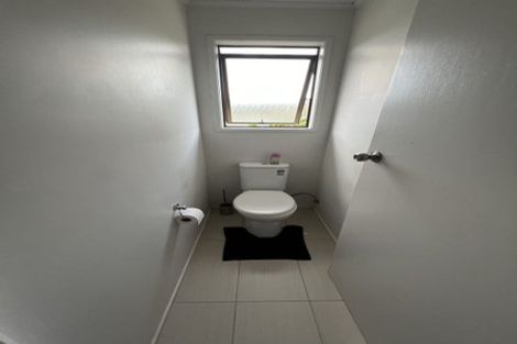 Photo of property in 30 Vandeleur Avenue, Birkdale, Auckland, 0626