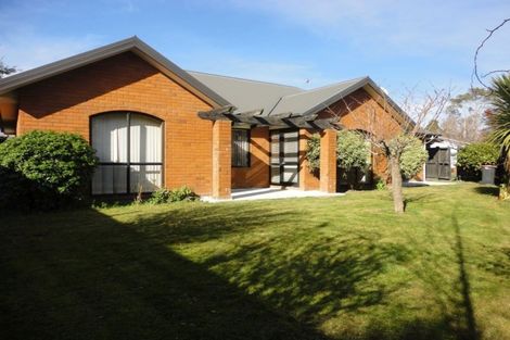 Photo of property in 8 Parkstone Avenue, Ilam, Christchurch, 8041